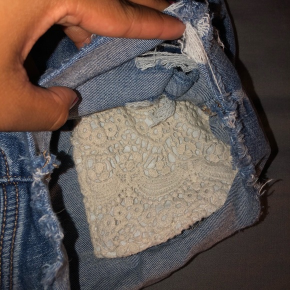 American Eagle High Waisted Shorts - Picture 3 of 3